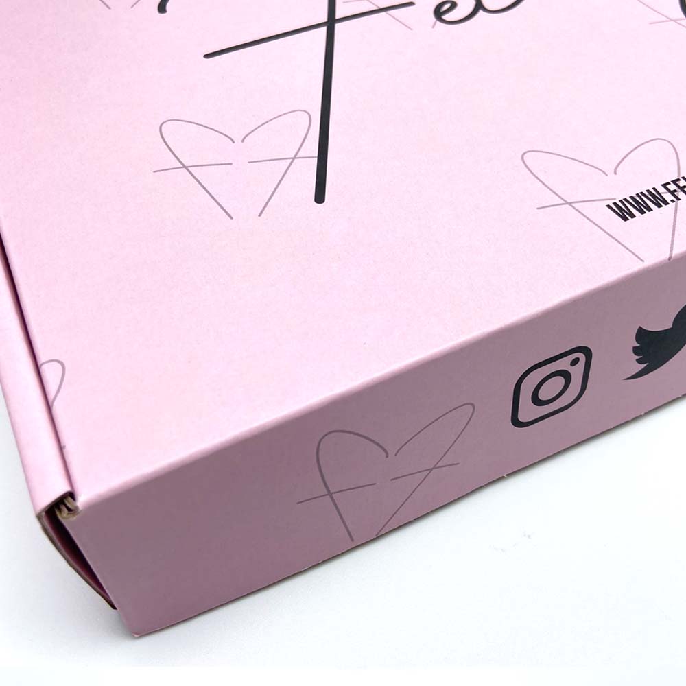 2023 Manufacturer Custom Printed Color Cardboard Mailer Shipping Postal Box Paper Packaging Corrugated Shipping Box For Garment
