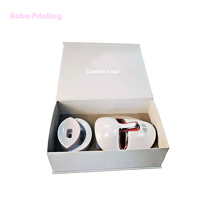 Custom Cardboard Magnetic Gift Packaging White Eco Friendly Cosmetic Magnetic Gift Card Box Set With Sponge Insert