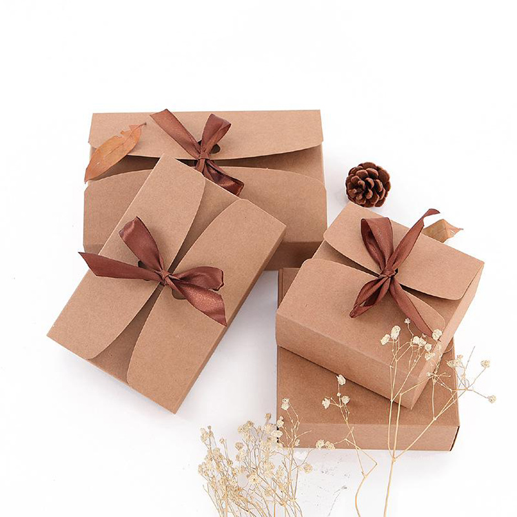 Wholesale Customized Cheap Fancy Paper Eco Friendly Chocolate Gift Kraft Paper Brownie Packaging Box With Ribbon Tie