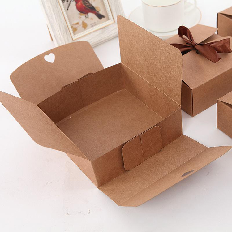 Wholesale Customized Cheap Fancy Paper Eco Friendly Chocolate Gift Kraft Paper Brownie Packaging Box With Ribbon Tie
