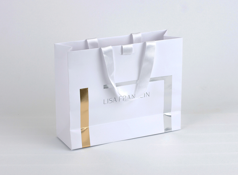 Gold Stmaping Luxury White Clothing Shopping Paper Bag With Ribbon Handle