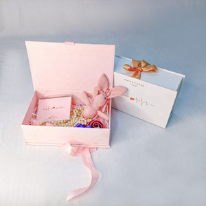 Large Custom Logo Recycled Chocolate Cardboard Packaging White Pink Magnetic Rigid Closure Ribbon Gift Packaging Boxes
