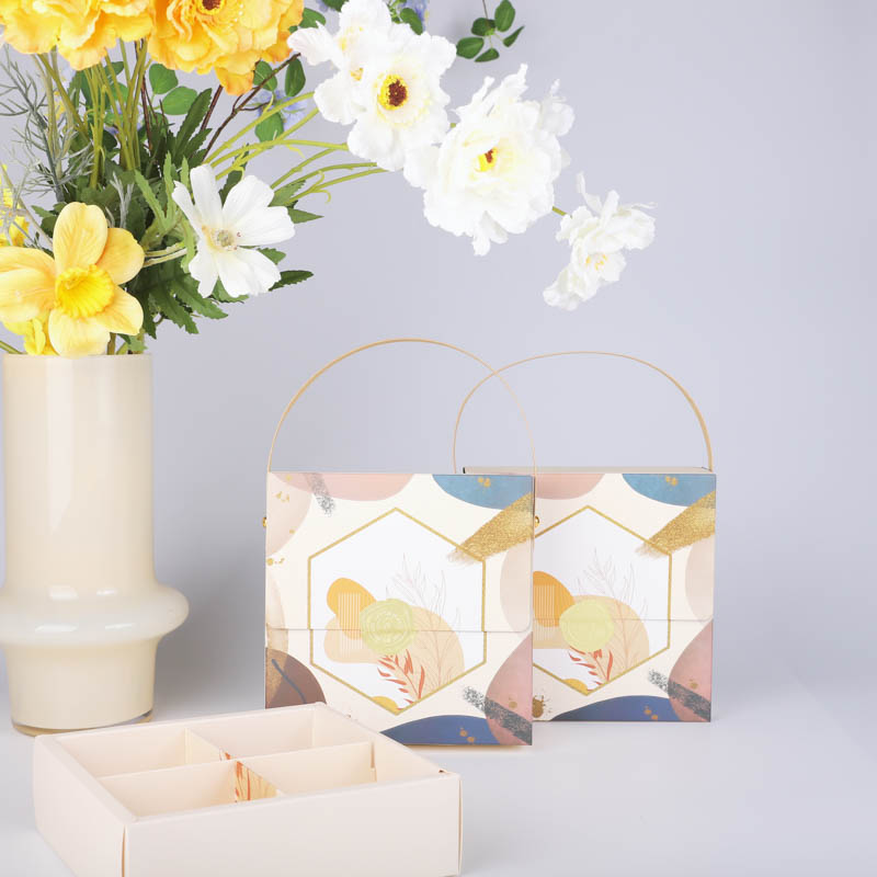 New Design Luxury Ready To Ship Mooncake Bag, Luxury 4 Divider 6 Divider Moon Cake Desert Packaging Paper Gift Bag with Handle