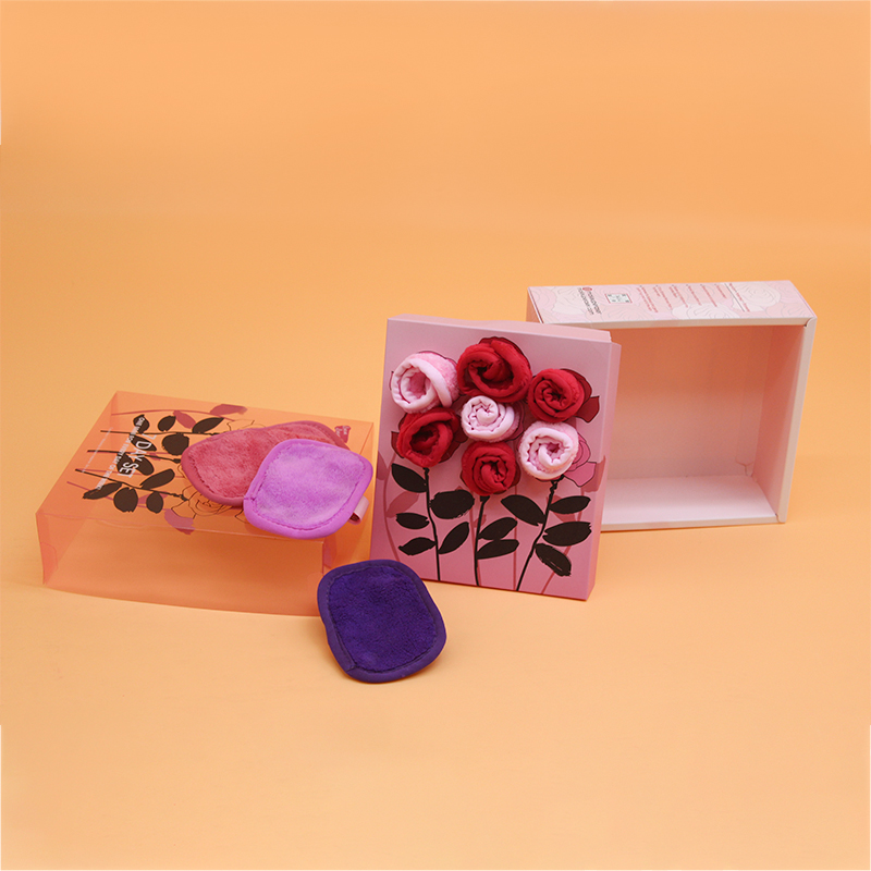 China New Design Make Up Lid And Base Pet Window Paper Box for Make Up Remover Towels