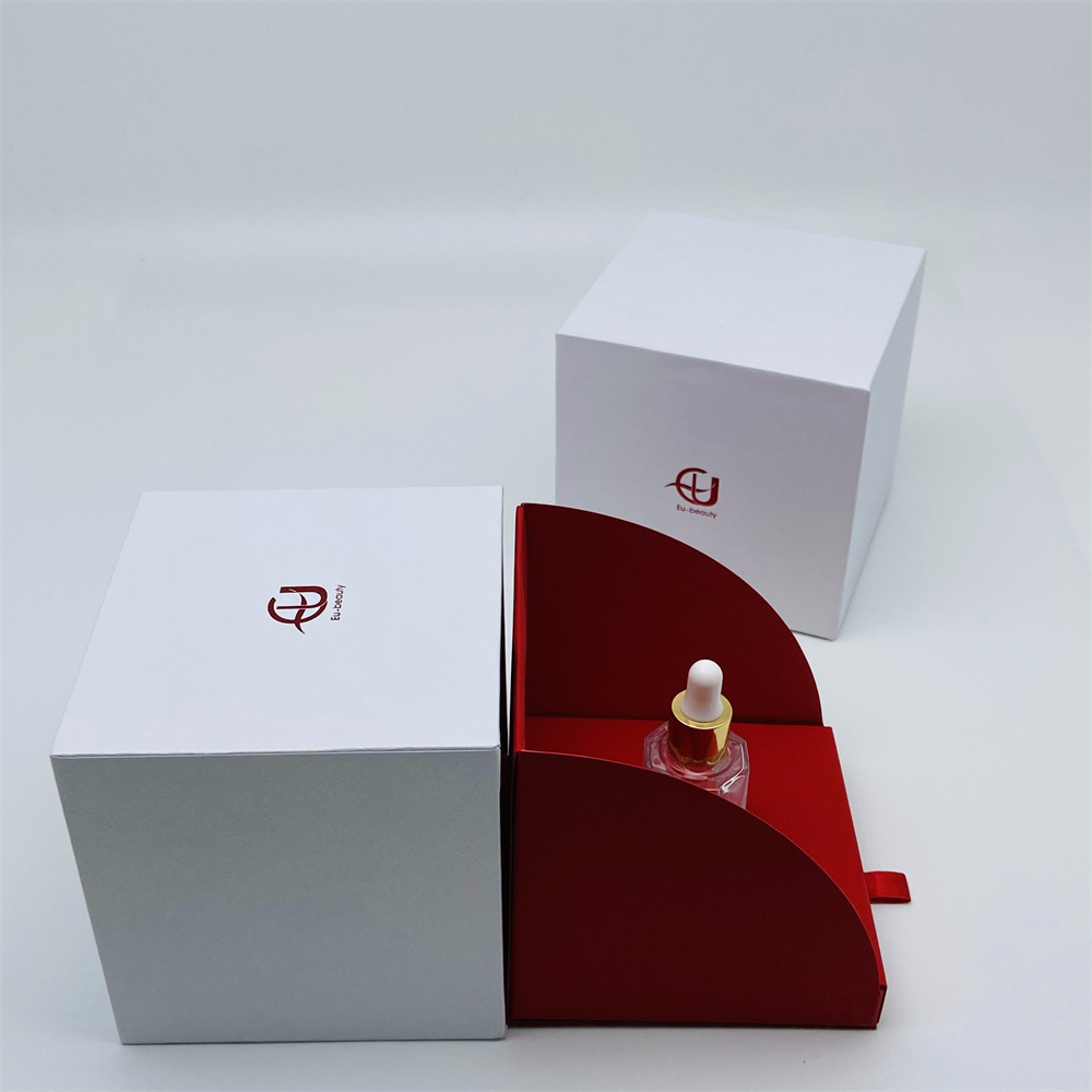 Degradable New Design Custom White Rigid Paper Cardboard And Art Paper Cosmetic Skin Care Set Packaging Box
